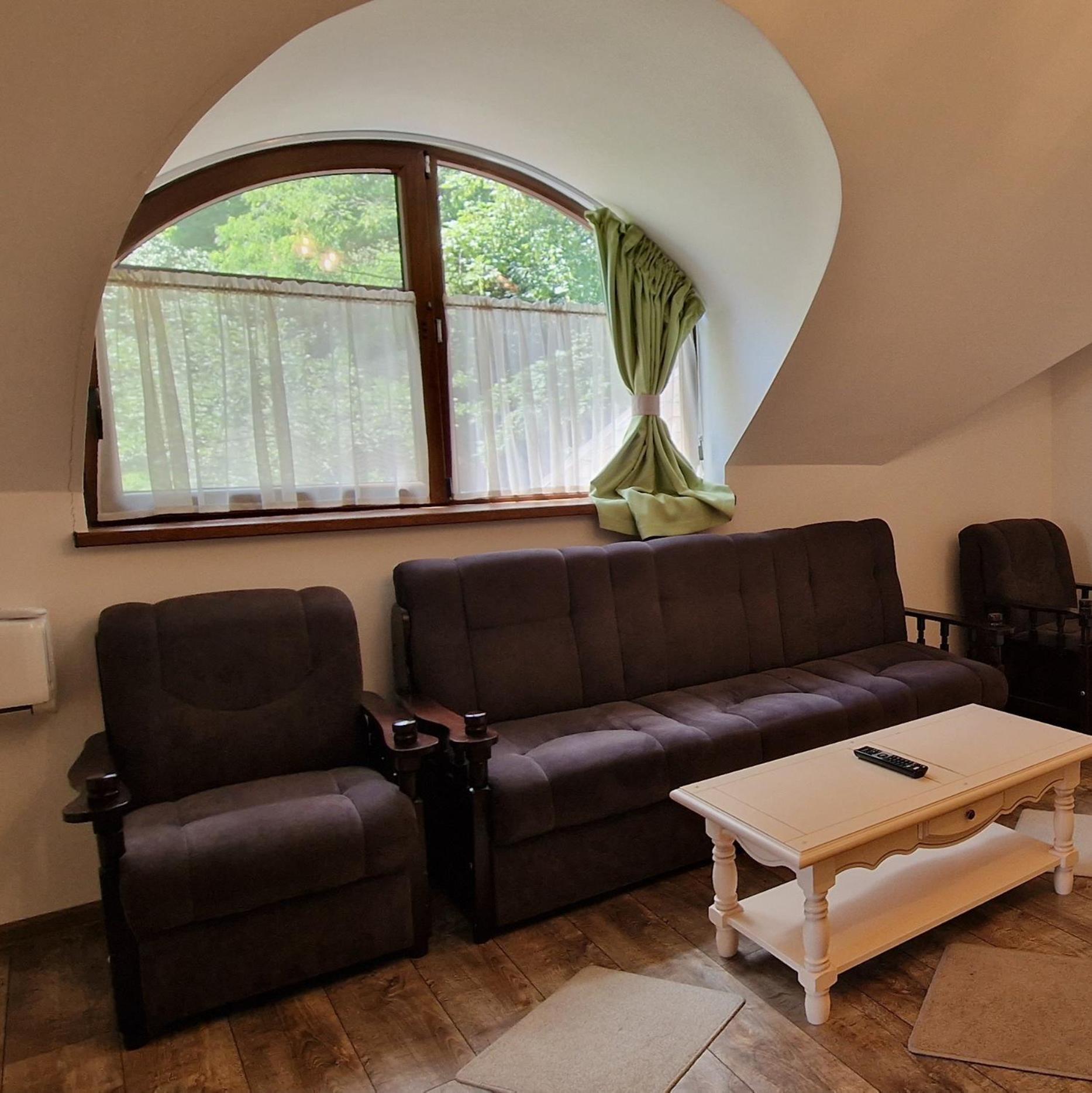 Provence Suceava Hotel Luaran gambar