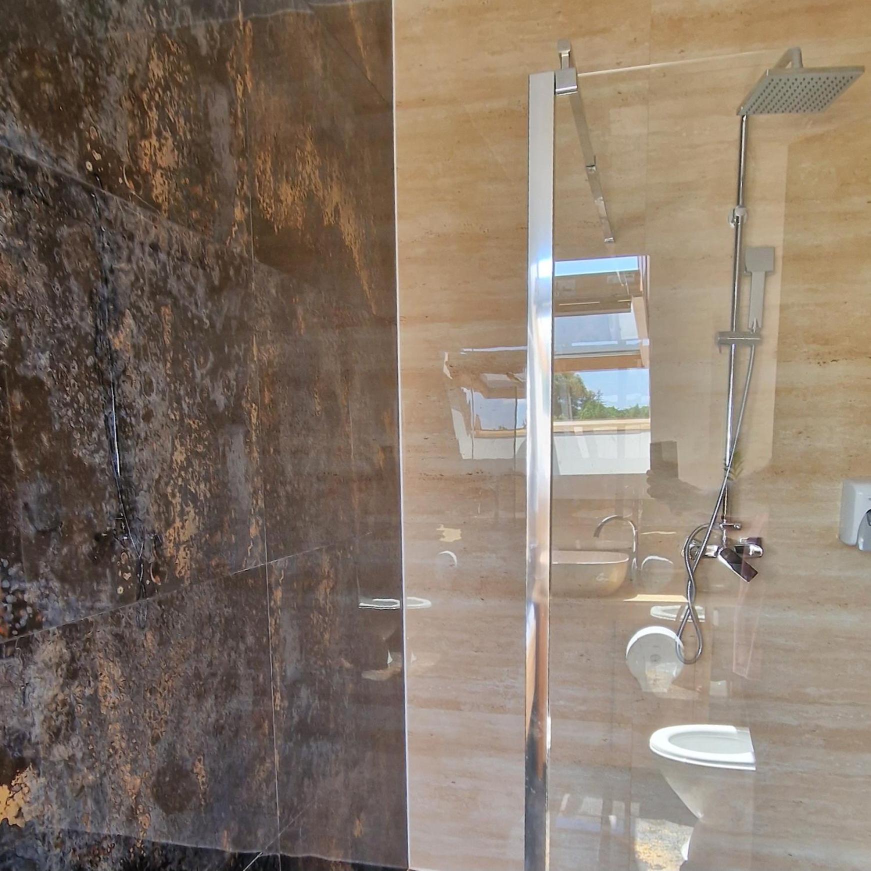Provence Suceava Hotel Luaran gambar