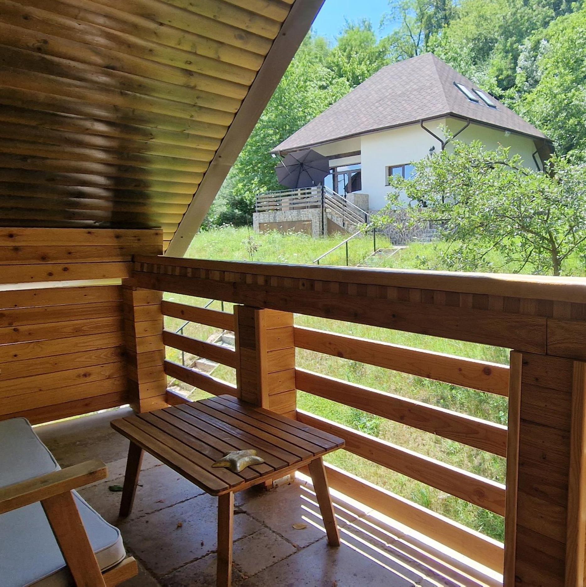 Provence Suceava Hotel Luaran gambar