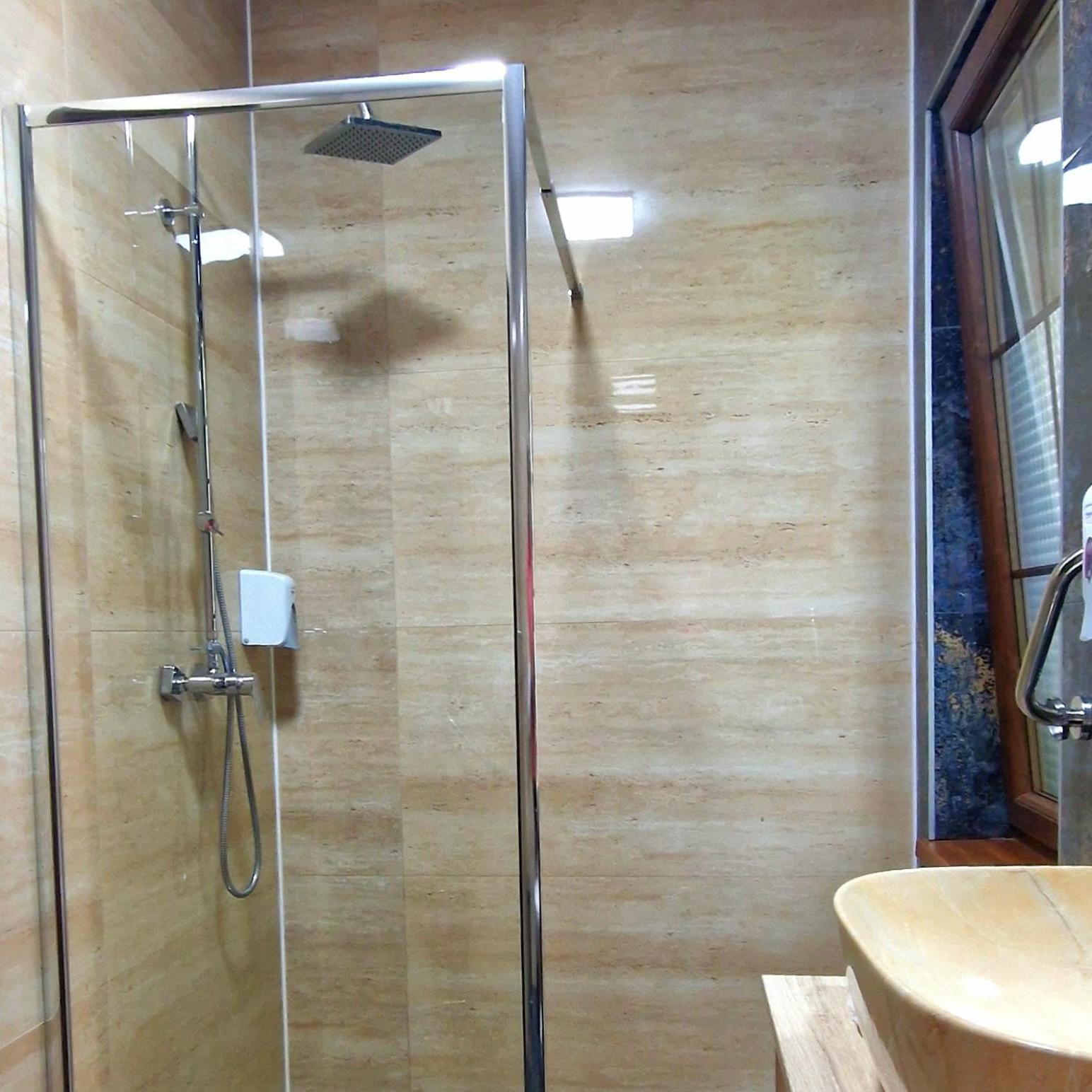 Provence Suceava Hotel Luaran gambar